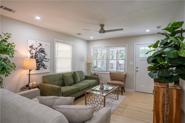 209 GRIFFIN Street, Lawrenceville, GA 30046