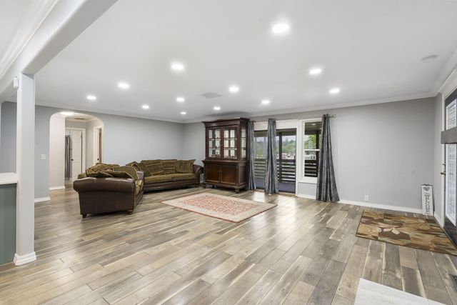622 Lake Shore Drive, Branson, MO 65616