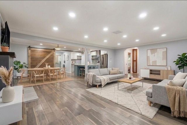 622 Lake Shore Drive, Branson, MO 65616