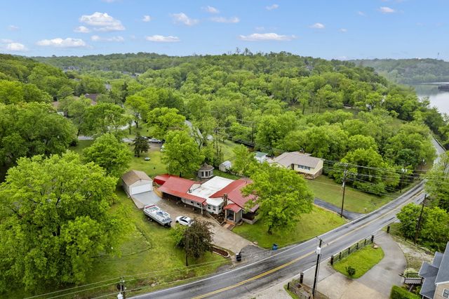622 Lake Shore Drive, Branson, MO 65616