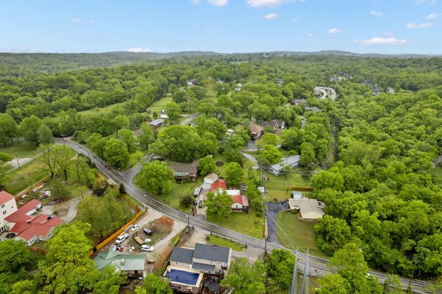 622 Lake Shore Drive, Branson, MO 65616