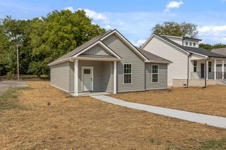 410 Hatcher Ln, Columbia, TN 38401