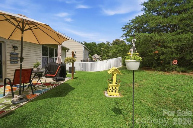 105 Kingston Drive, Mount Holly, NC 28120