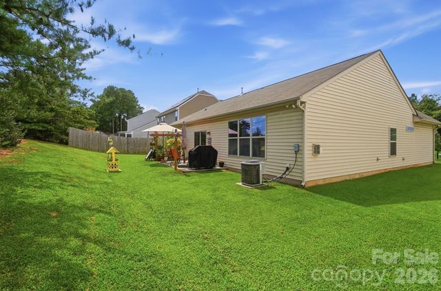 105 Kingston Drive, Mount Holly, NC 28120