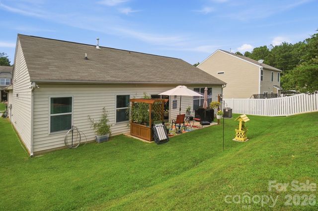 105 Kingston Drive, Mount Holly, NC 28120