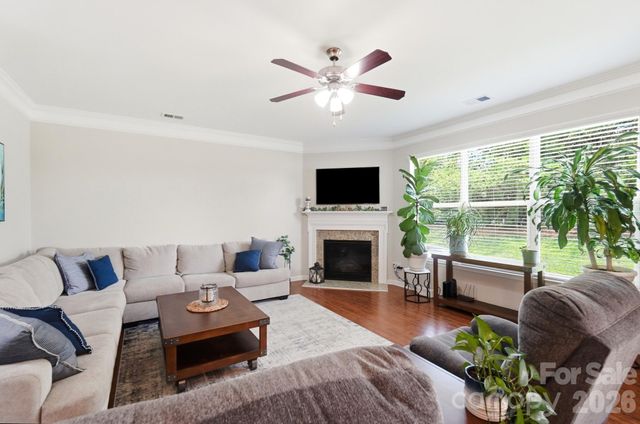 105 Kingston Drive, Mount Holly, NC 28120