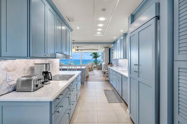 2001 SE Sailfish Point Boulevard 212, Stuart, FL 34996