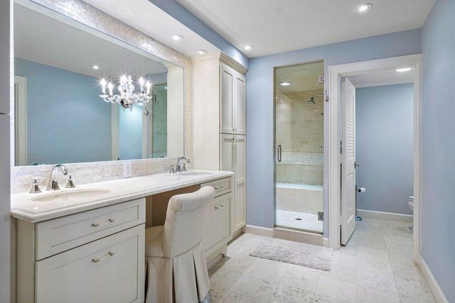 2001 SE Sailfish Point Boulevard 212, Stuart, FL 34996