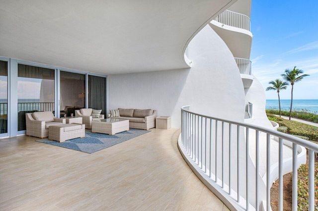2001 SE Sailfish Point Boulevard 212, Stuart, FL 34996