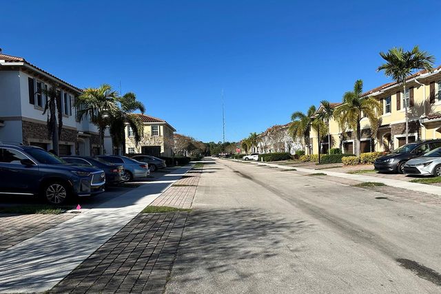 5045 Ellery Terrace, West Palm Beach, FL 33417