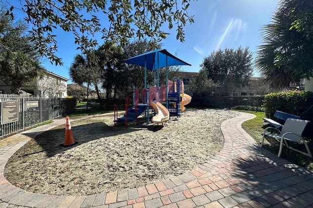 5045 Ellery Terrace, West Palm Beach, FL 33417