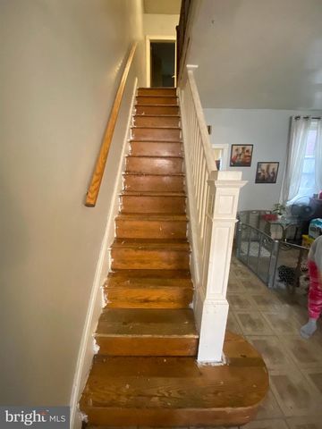 5326 HEDGE ST, Philadelphia, PA 19124