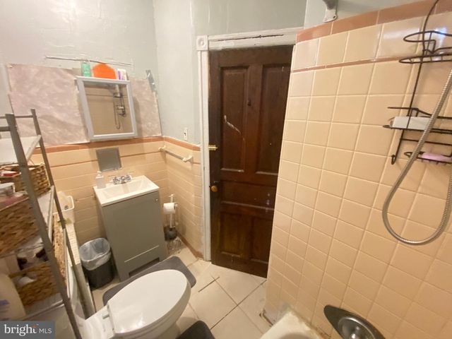 5326 HEDGE ST, Philadelphia, PA 19124