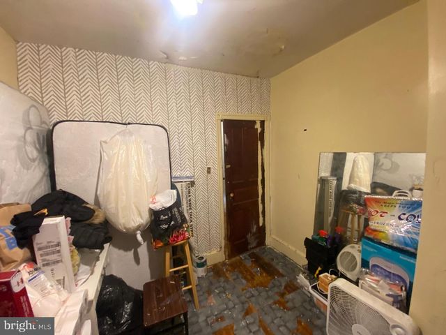 5326 HEDGE ST, Philadelphia, PA 19124