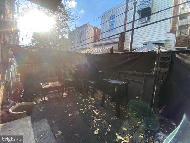 5326 HEDGE ST, Philadelphia, PA 19124