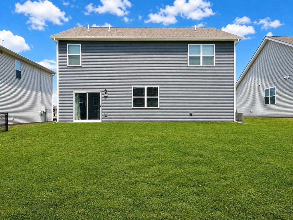 12744 Erskin Street NE, Blaine, MN 55449 — photo 2