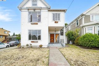 556-558 Alcatraz Ave, Oakland, CA 94609