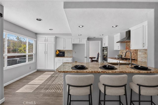 2290 Pepperwood Lane, Corona, CA 92882
