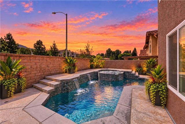 2290 Pepperwood Lane, Corona, CA 92882