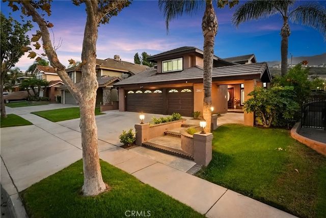2290 Pepperwood Lane, Corona, CA 92882