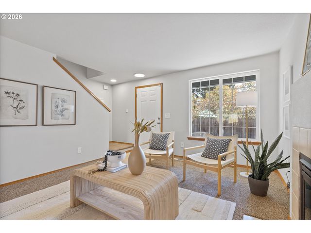 13034 Se SHERMAN St, Portland, OR 97233