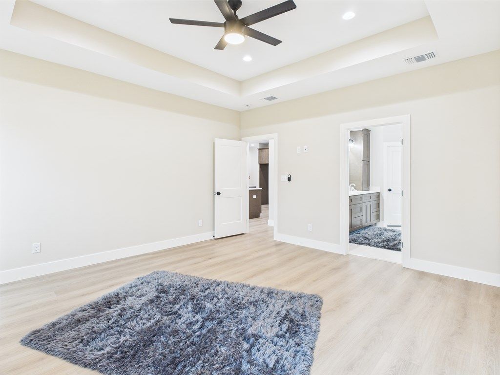 Image 14 of property listing at 1942 Pine Valley St, San Angelo, TX 76904
