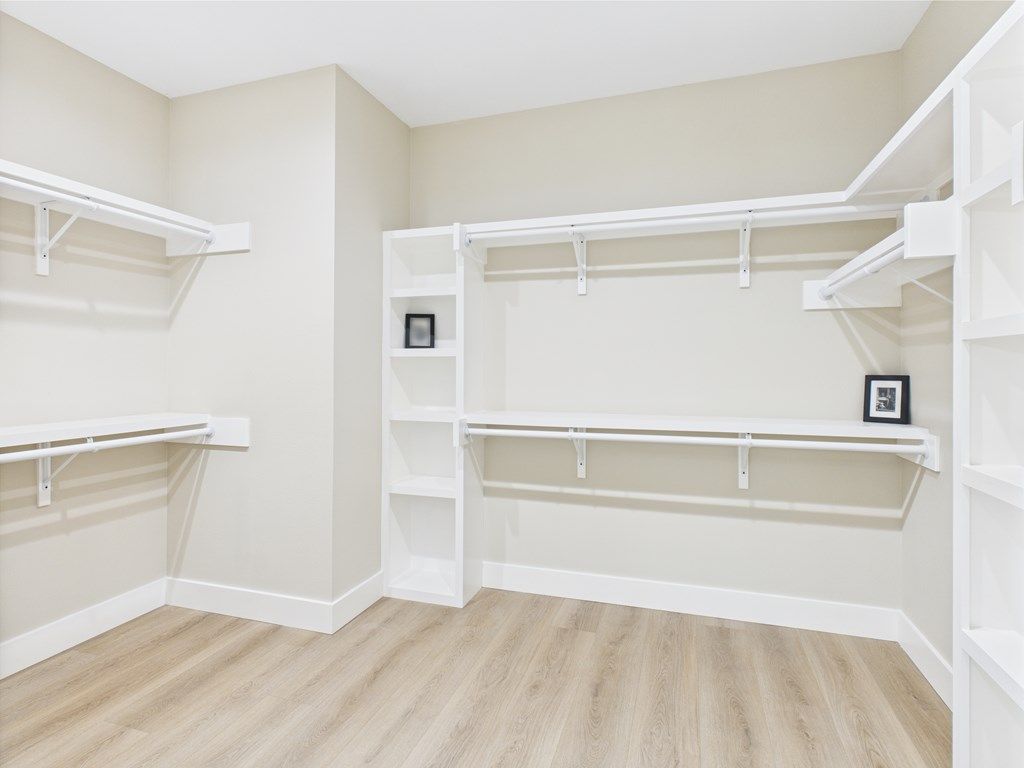 Image 17 of property listing at 1942 Pine Valley St, San Angelo, TX 76904