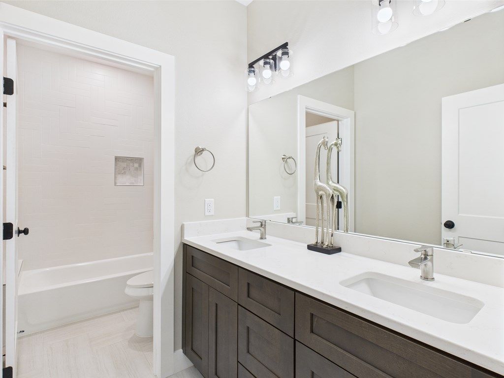 Image 21 of property listing at 1942 Pine Valley St, San Angelo, TX 76904