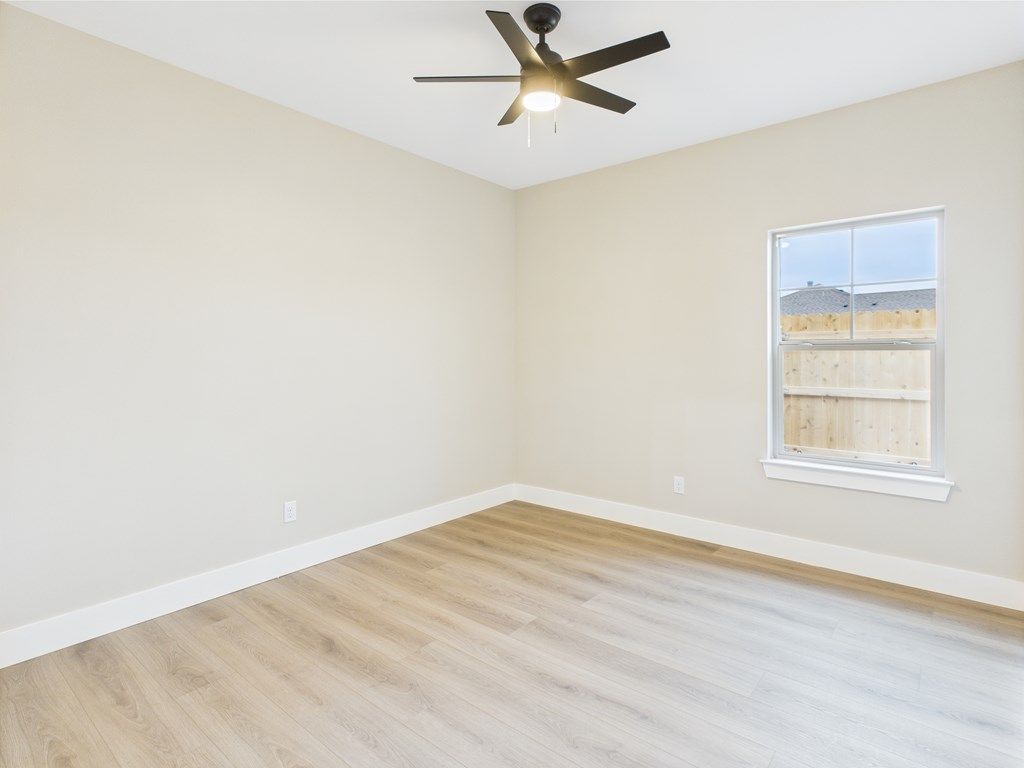 Image 27 of property listing at 1942 Pine Valley St, San Angelo, TX 76904