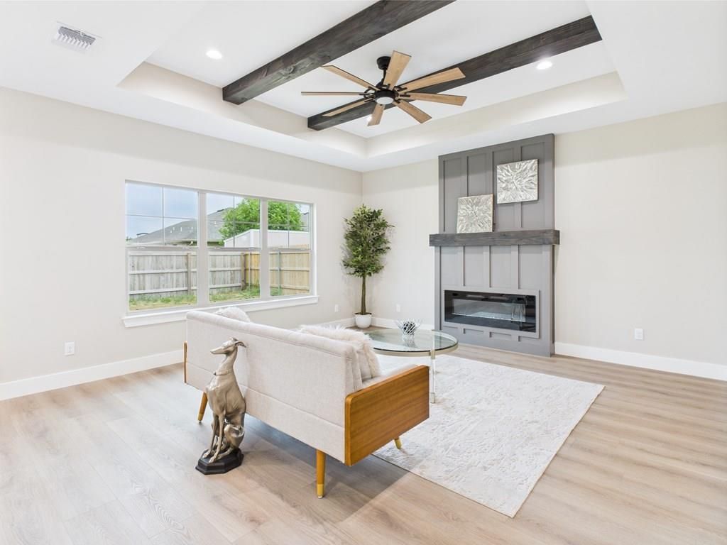 Image 32 of property listing at 1942 Pine Valley St, San Angelo, TX 76904