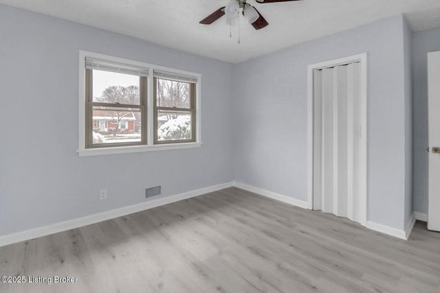 2130 West Ln, Louisville, KY 40216