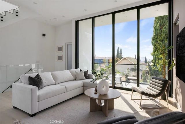 3620 Ellsworth, Silver Lake, CA 90026