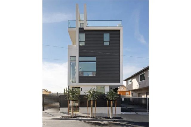 3620 Ellsworth, Silver Lake, CA 90026