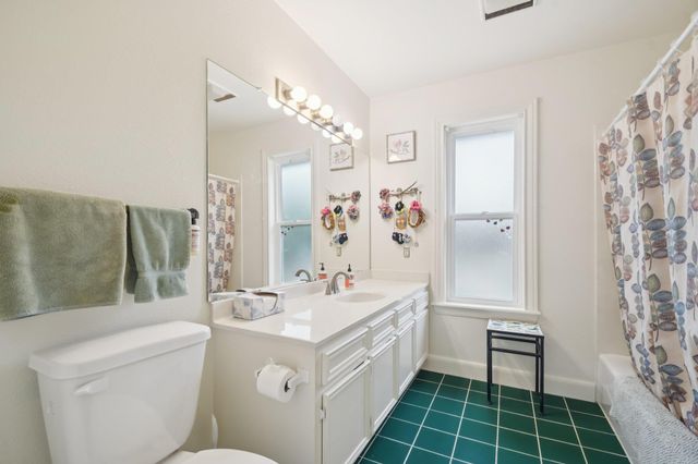 407 Pioneer TRL, San Marcos, TX 78666