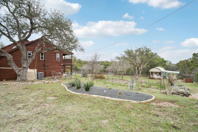 407 Pioneer TRL, San Marcos, TX 78666