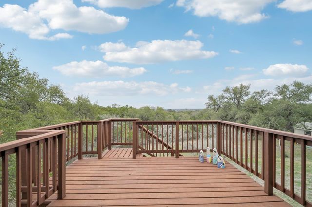 407 Pioneer TRL, San Marcos, TX 78666