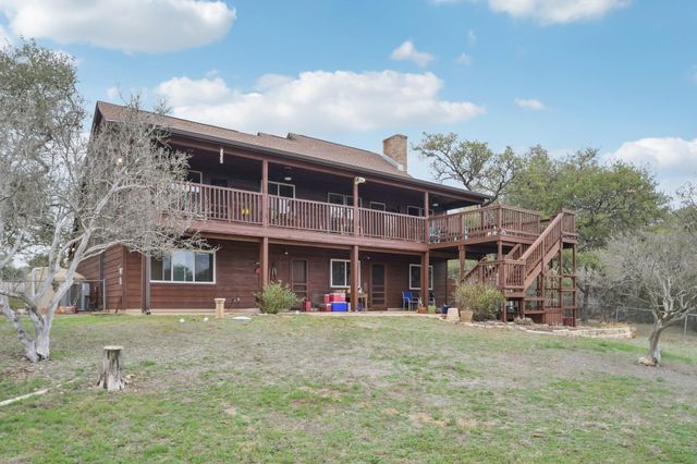 407 Pioneer TRL, San Marcos, TX 78666