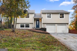 425 Worthington Hills Court, Roswell, GA 30076