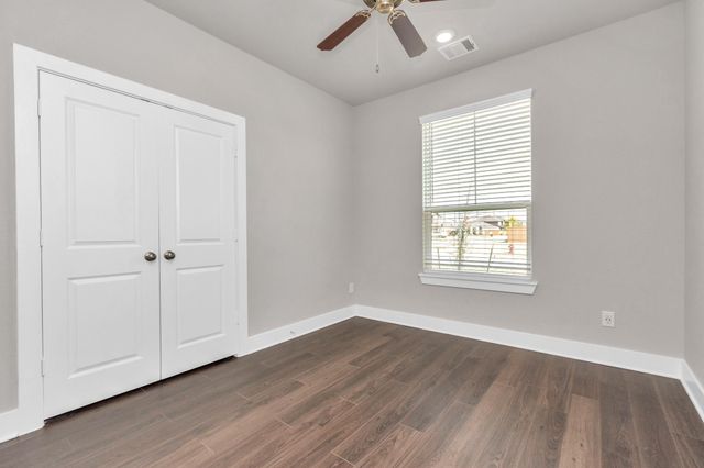 10502 Moon Valley Lane, Rosharon, TX 77583