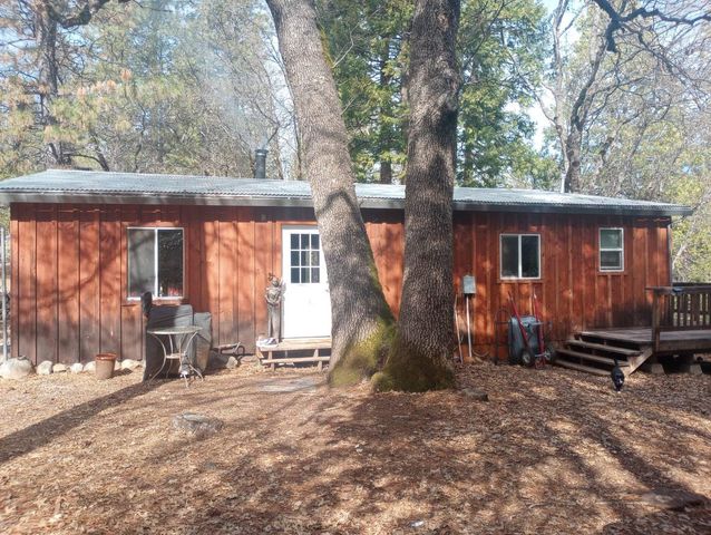 20194 Madrone Springs Rd, Nevada City, CA 95959