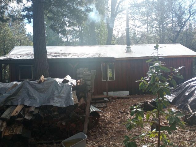 20194 Madrone Springs Rd, Nevada City, CA 95959