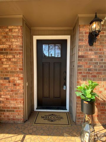 1215 6th Street NW, Hickory, NC 28601