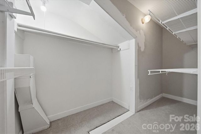 1215 6th Street NW, Hickory, NC 28601