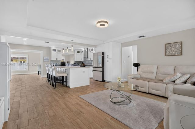 2545 SE 2nd Court, Pompano Beach, FL 33062