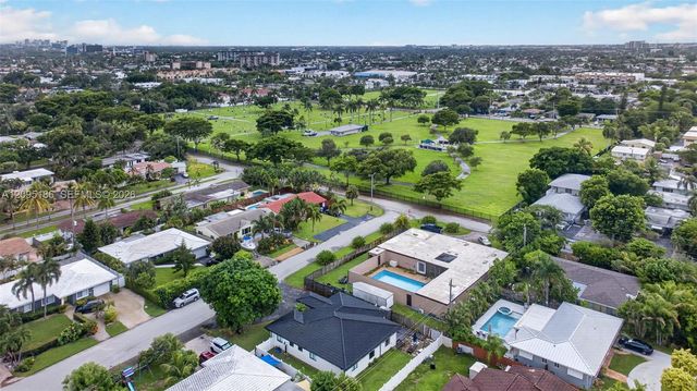 2545 SE 2nd Court, Pompano Beach, FL 33062
