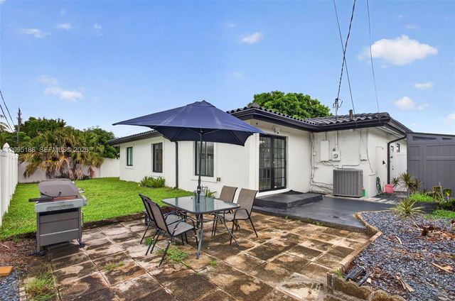 2545 SE 2nd Court, Pompano Beach, FL 33062