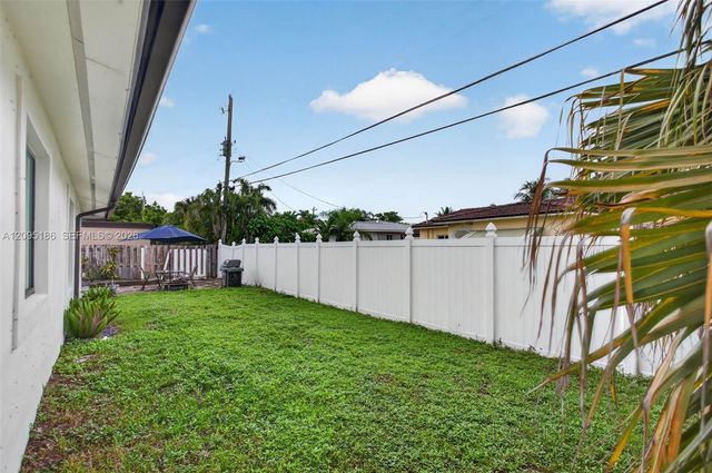 2545 SE 2nd Court, Pompano Beach, FL 33062