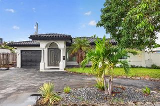 2545 SE 2nd Court, Pompano Beach, FL 33062