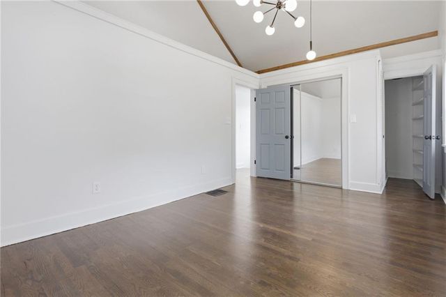 10107 E 11th Street, Independence, MO 64053