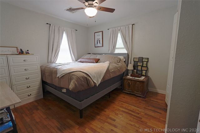 310 N Main Street, Wagoner, OK 74467